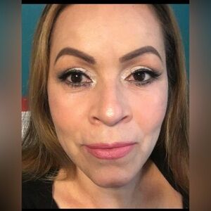 Meet your Posher, Virginia